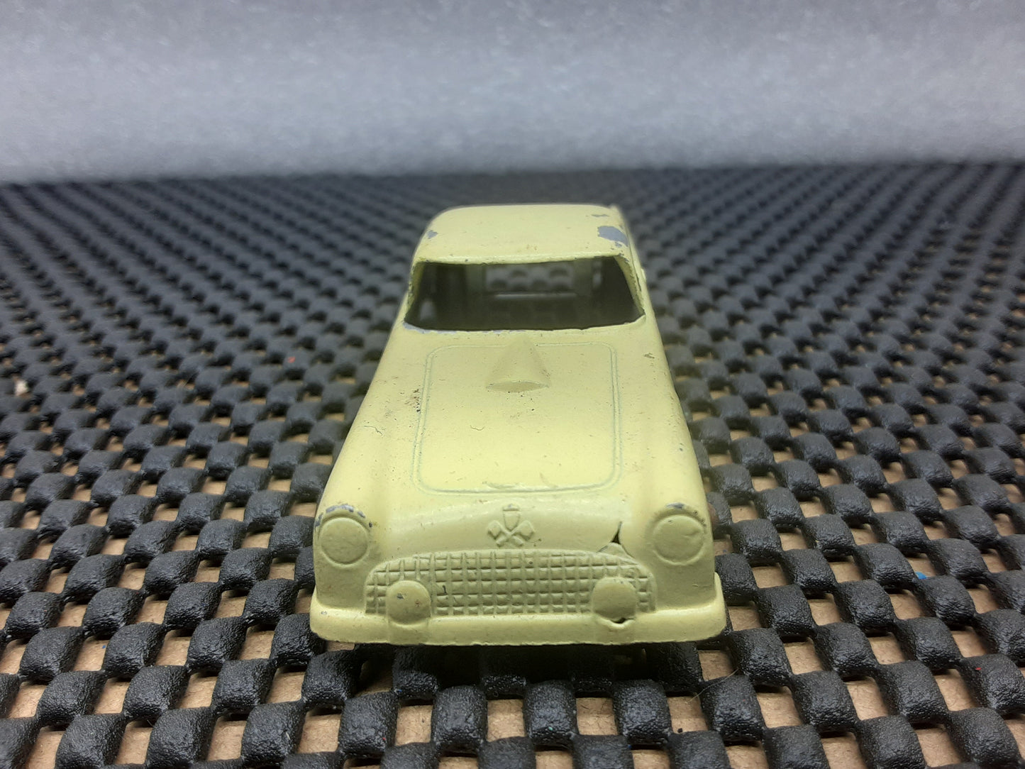 Vintage Toy Car 1955 Ford Thunderbird (snowshoe white)